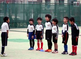 コンフィアンササッカースクール